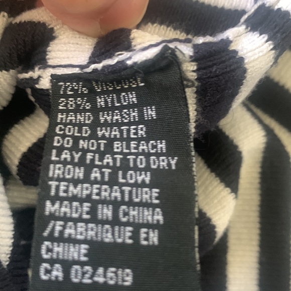 Orly off the shoulder collar b/w stripe viscose/nylon roomy sweater EUC - Picture 4 of 6